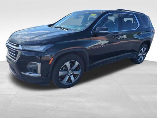 Mosaic Black Metallic 2023 Chevrolet Traverse LT Leather