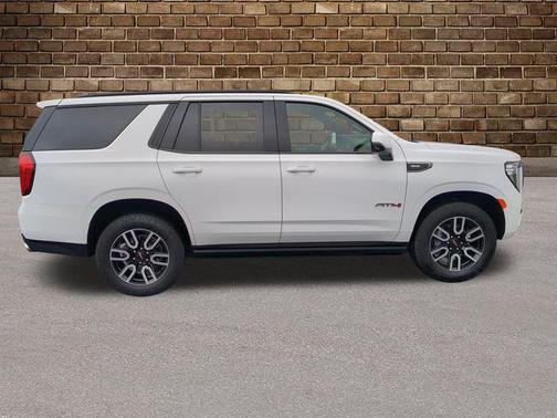 2022 GMC Yukon 4WD AT4