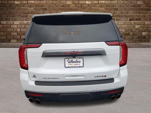 2022 GMC Yukon 4WD AT4
