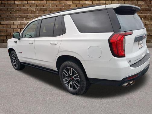 2022 GMC Yukon 4WD AT4