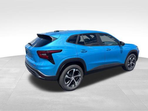 Marina Blue Metallic 2026 Chevrolet Trax FWD 1RS