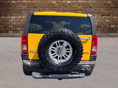 2006 Hummer H3 Base