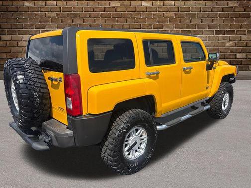 2006 Hummer H3 Base