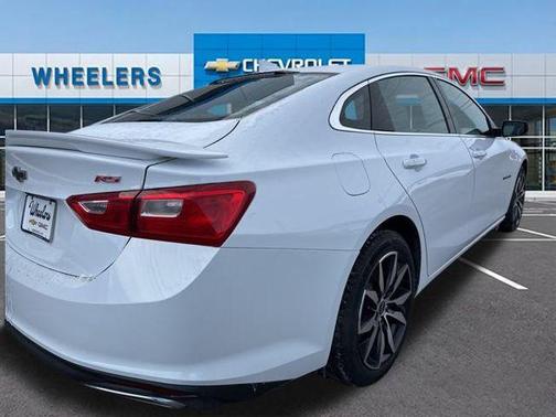 2022 Chevrolet Malibu FWD RS