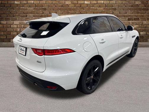 2019 Jaguar F-PACE 25t R-Sport