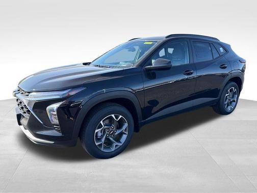 Mosaic Black Metallic 2026 Chevrolet Trax LT