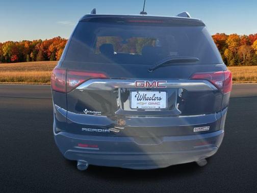 2017 GMC Acadia SLE-2