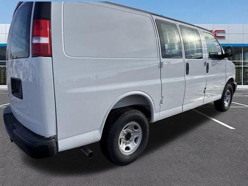 2025 Chevrolet Express 2500 RWD 2500 Regular Wheelbase WT