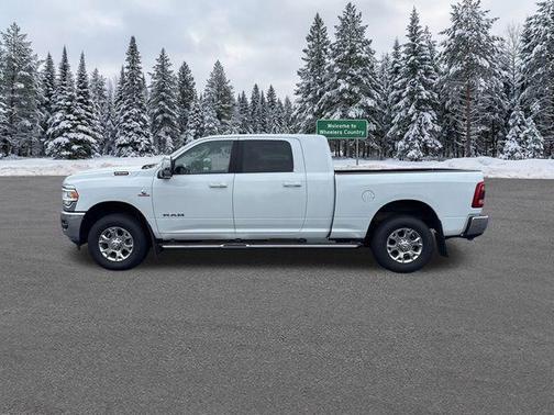 2024 RAM 2500 Laramie Crew Cab 4x4 6'4' Box
