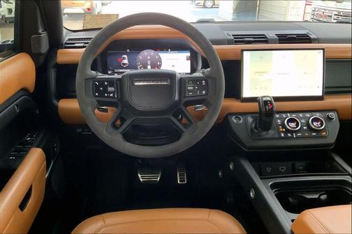 2023 Land Rover Defender 110 V8