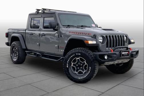 Sting-Gray Clearcoat 2021 Jeep Gladiator Mojave 4x4