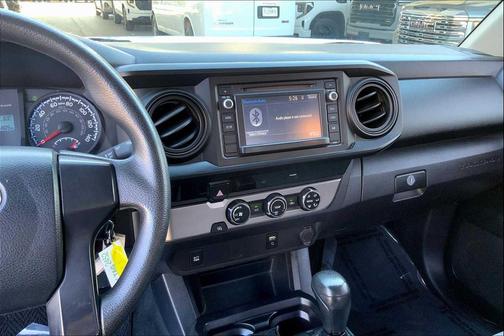 2017 Toyota Tacoma SR