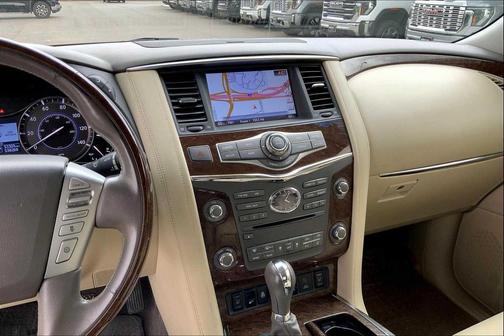 2017 INFINITI QX80 Base