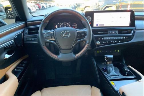2025 Lexus ES 350 Ultra Luxury