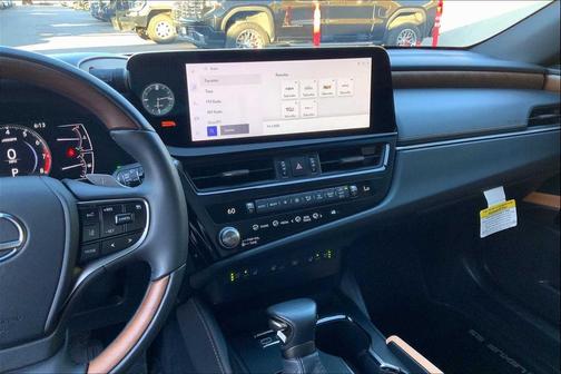 2025 Lexus ES 350 Ultra Luxury
