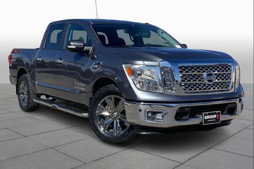 2017 Nissan Titan SV