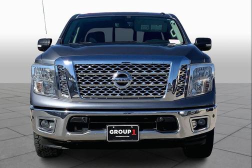 2017 Nissan Titan SV