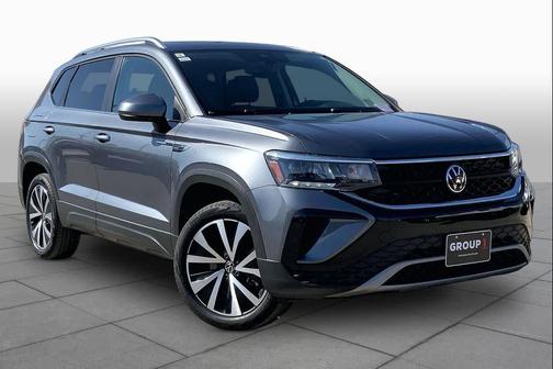Platinum Gray Metallic 2024 Volkswagen Taos 1.5T SE