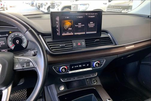 2022 Audi Q5 45 S line Premium Plus