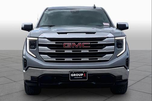 Sterling Metallic 2023 GMC Sierra 1500 SLE