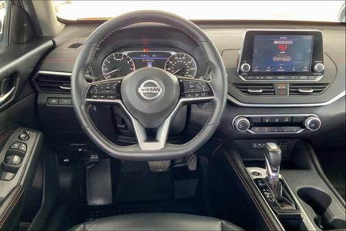 2021 Nissan Altima SR FWD