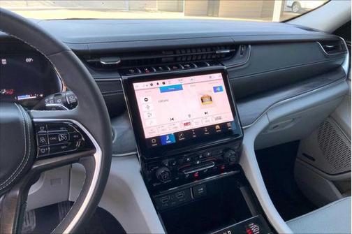 2023 Jeep Grand Cherokee Overland