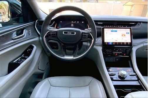 2023 Jeep Grand Cherokee Overland