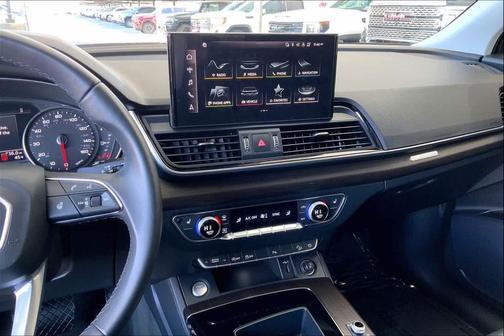 2023 Audi Q5 45 S line Premium