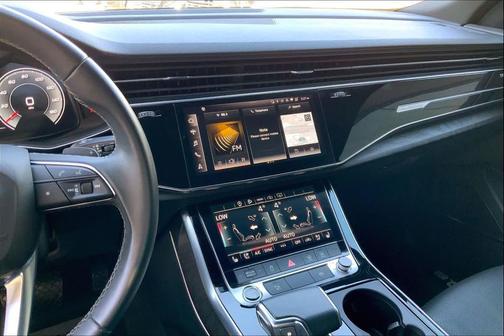 2021 Audi Q8 55 Premium Plus