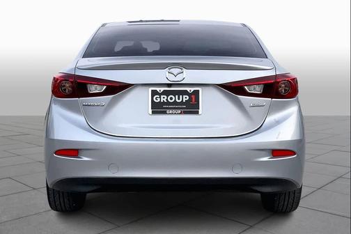 2018 Mazda Mazda3 Touring