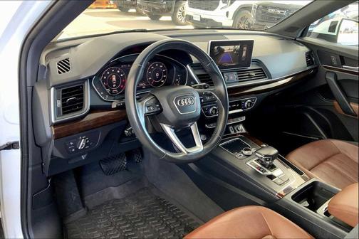 2018 Audi Q5 2.0T Premium Plus