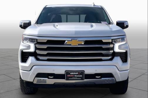 Iridescent Pearl Tricoat 2024 Chevrolet Silverado 1500 High Country