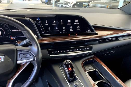 2022 Cadillac Escalade Luxury