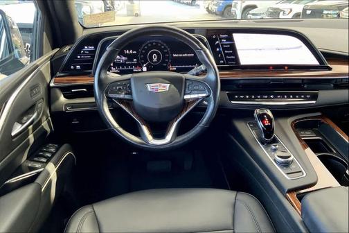 2022 Cadillac Escalade Luxury