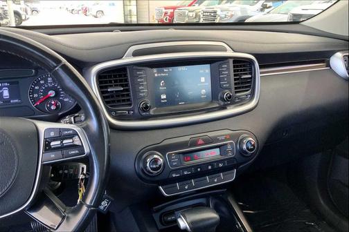 2019 Kia Sorento S