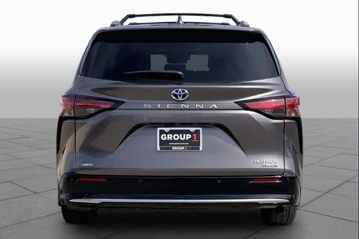 Predawn Gray Mica 2022 Toyota Sienna Platinum