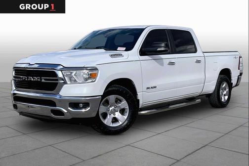 Bright White Clearcoat 2019 RAM 1500 Big Horn