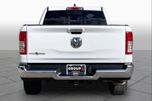 Bright White Clearcoat 2019 RAM 1500 Big Horn