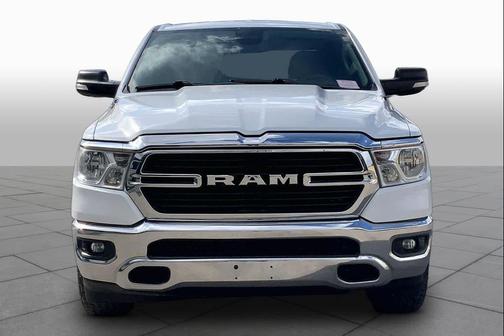 Bright White Clearcoat 2019 RAM 1500 Big Horn