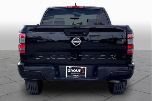 Super Black 2025 Nissan Frontier SV