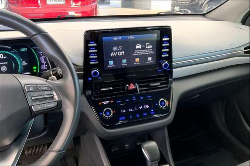 2020 Hyundai IONIQ Hybrid SE