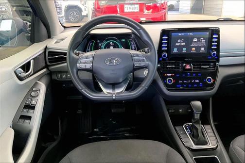 2020 Hyundai IONIQ Hybrid SE