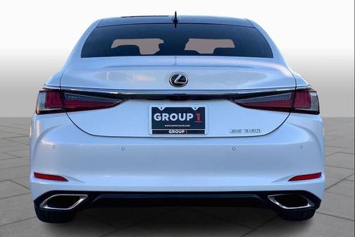 2022 Lexus ES 350 Base