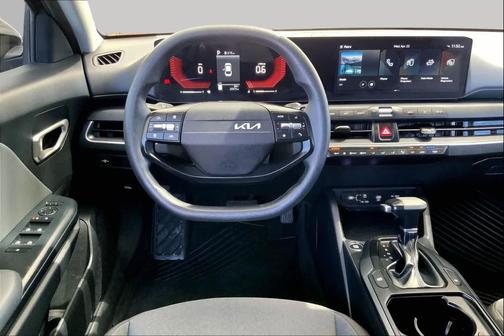 Aurora Black Pearl 2025 Kia K4 LX
