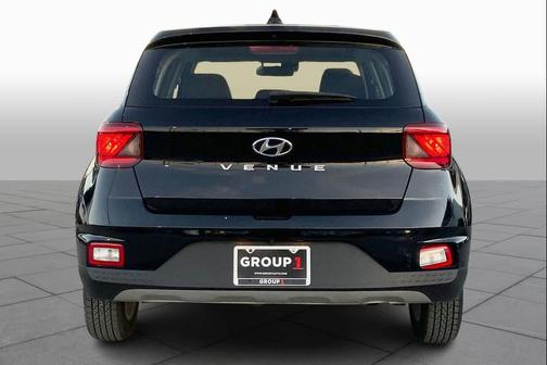 2021 Hyundai VENUE SE