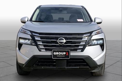 Brilliant Silver Metallic 2025 Nissan Rogue SV