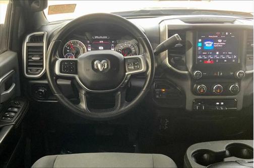2022 RAM 2500 Big Horn Crew Cab 4x4 6'4' Box