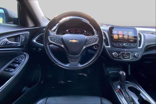 Sandy Ridge Metallic 2018 Chevrolet Malibu LT