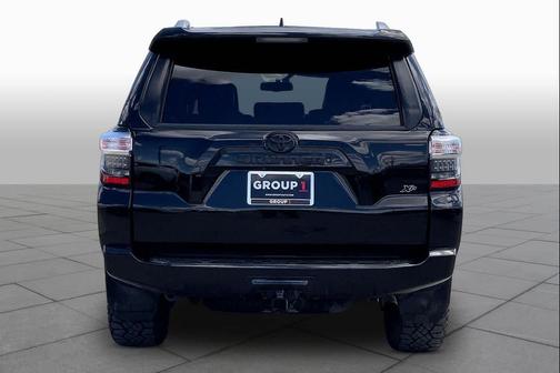 Midnight Black Metallic 2017 Toyota 4Runner SR5