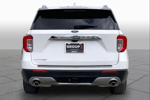 Star White Metallic Tri-Coat 2022 Ford Explorer Limited